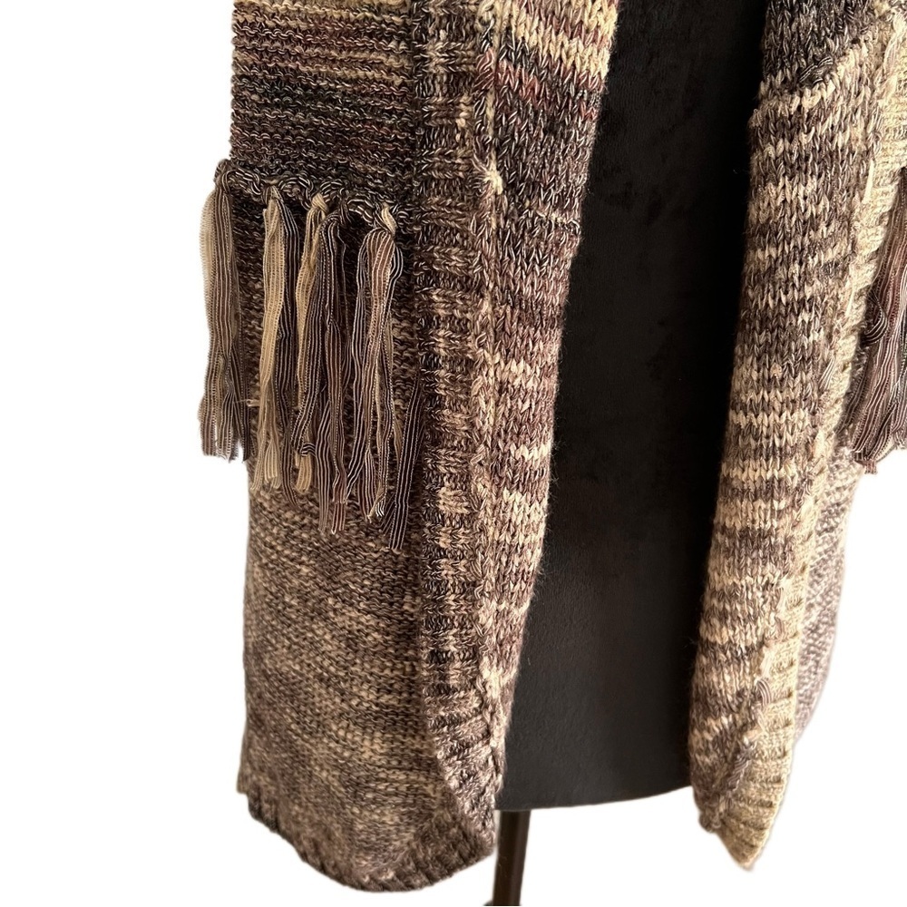Forever 21 Textured Fringe Knit Vest / Shawl (Sz m) - Picture 2 of 8